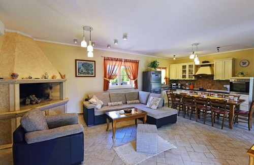 Kringa House | Newly Built Villa on the Edge of a Scenic Istrian Village