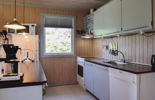 Tranekaer House | Beachfront Retreat: Steps to Water & Pet-Friendly Amenities