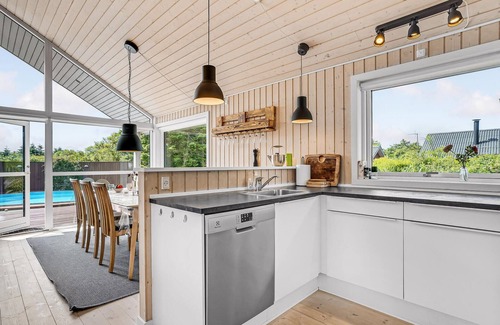 Vemb House | Unforgettable Family Getaway in a Poolside Retreat