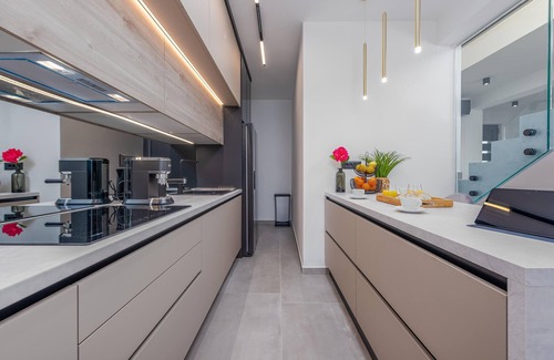 Murvica House | Spacious 3 Bedroom Retreat with Pool in Zadar