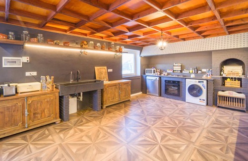 Belmonte Mezzagno House | Experience the Sun-Soaked Beauty of Sicily's Hidden Gem