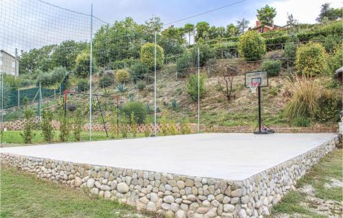 Montefiore dell'Aso House | Pet Friendly 2 Bedroom Home with Pool in San Giovanni