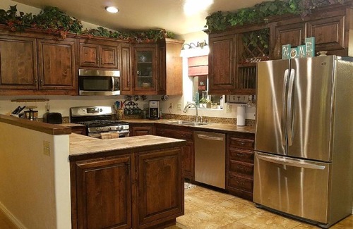 Prescott Valley Units House | Beautiful Home with Inviting Yard and Spa Amenities