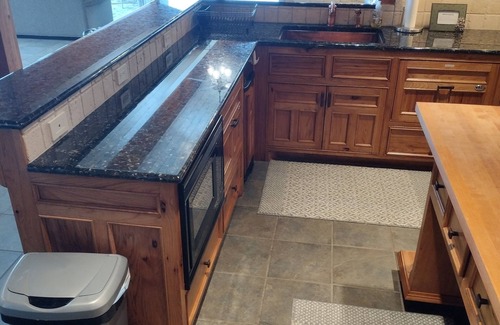 Lake Whitney House | Ideal Summer Retreat with Majestic Lake Views & Spa