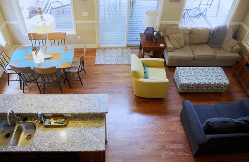 Lyman House | Picturesque Lake House with Sunset Views & Spa Amenities