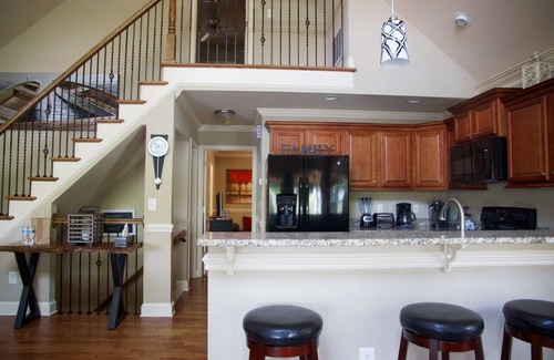Lyman House | Picturesque Lake House with Sunset Views & Spa Amenities