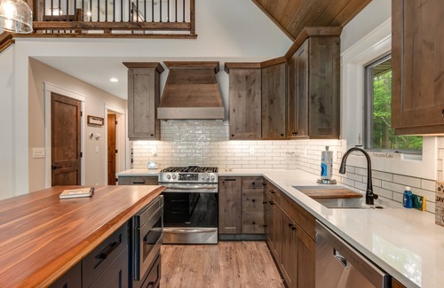 Lac du Flambeau House | Lakefront Retreat with Private Dock, Kayaks & Firepit