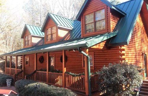 White Oak Cabin | Serene Lakefront Log Home with Private Beach & Boat Dock