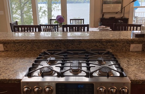 Skaneateles House | Serene Lakefront Retreat with Spa & Hot Tub in Skaneateles