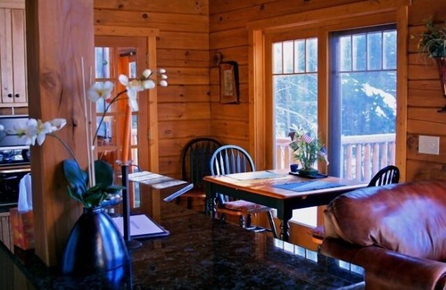 Waupaca House | Premier Log & Glass Home with Lake Views in Waupaca