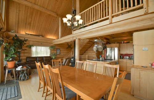 Homer House | Inviting Log Home with Ocean View, Hot Tub & Fire Pit