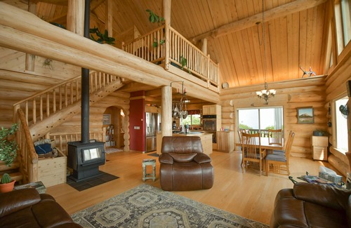 Homer House | Inviting Log Home with Ocean View, Hot Tub & Fire Pit