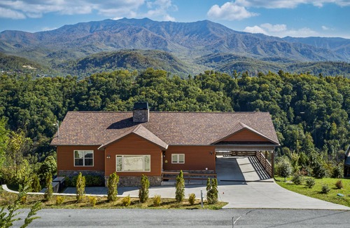 Chalet Village North Cabin | Unforgettable Cabin Escape with Breathtaking Views & Theater