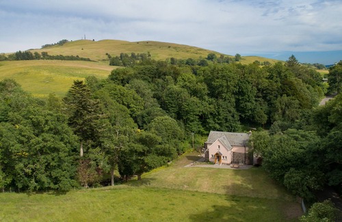 Monzie House | Family-Friendly Mill House with Kitchen & Breakfast Included