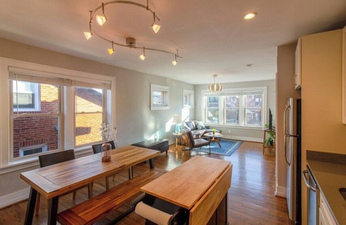 St. Louis Apartment | Stylish Minimalist Retreat with Pet-Friendly Amenities