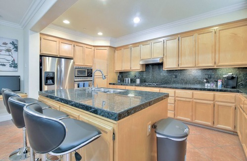 American Canyon House | Beautiful Napa-Solano Retreat with Spa & Family Amenities