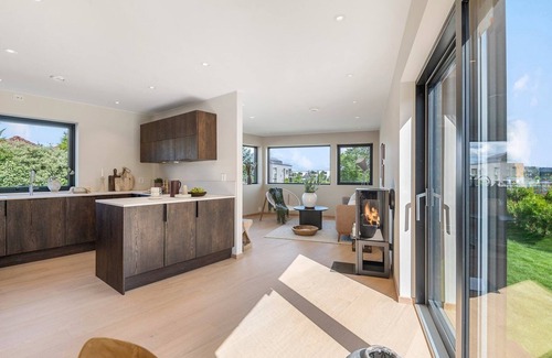 Trondheim House | Elegant 3-Bedroom Villa in Trondheim for Family Getaways