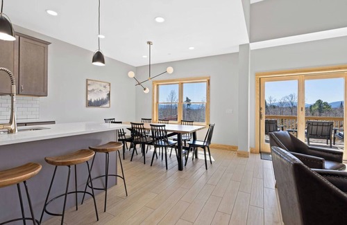Lake Placid House | New Build Escape at Whiteface Club & Resort with Lake Views