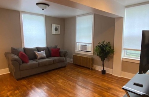 Gloversville Apartment | Beautifully Renovated Apartment with Lake View & Spa