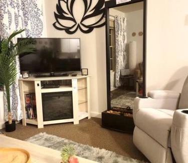 Hancock Apartment | Zen Suite for 4 at Jiminy: Pool Access & Ski On/Off