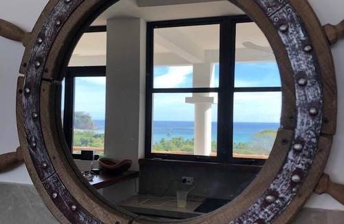 Samara Condo | Oceanfront Condo in Downtown Samara with Pool & Views