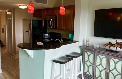 Myrtle Beach Condo | Idyllic Oceanfront Condo with Sunrise Views and Pool