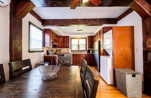 Fall River Condo | Beautiful Ocean View Condo with Spa & Breakfast Included