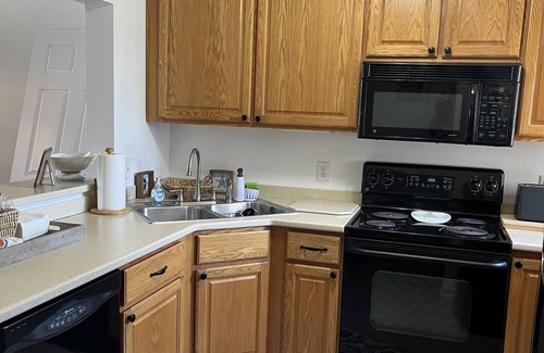 Crescent Beach Condo | Oceanfront 2-Bedroom Condo at Summerhouse - Rated 10/10