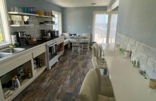 Santa Clara House | Scenic Oceanfront Villa La Solana I & II with Pool Access