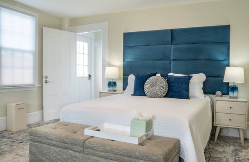 Hampton Hotel | Oceanfront Suite with Pool & Kitchen - Family Friendly Stay