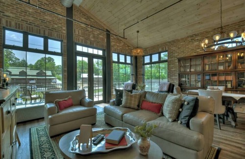 Blue Ridge Apartment | Incredible Downtown Penthouse with Hot Tub & Pet-Friendly