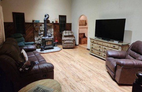 Town of Ephratah House | Gorgeous private pet friendly home 13 acres with horse barn close to ski resort