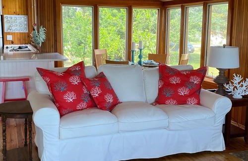 Slaughter Beach Cottage | Beautiful Newly Renovated Waterfront Cottage with Ocean Views