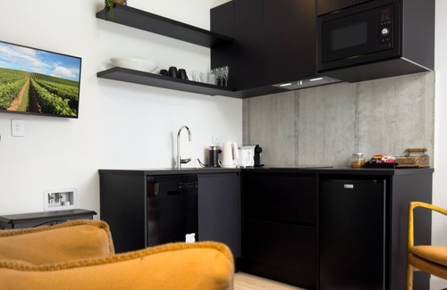 Matakana Apartment | Tranquil Escape in Matakana with Kitchen Amenities