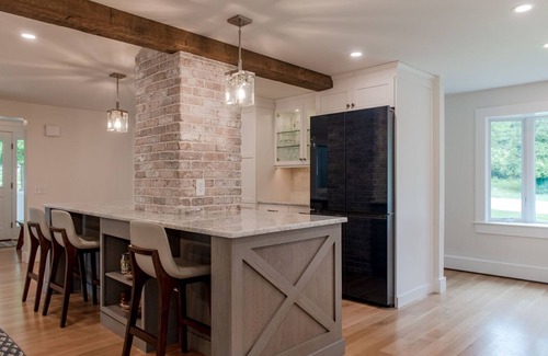 Saunderstown House | Renovated Home with Gourmet Kitchen Near Jamestown & Newport
