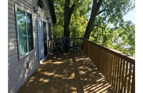 Prairie Du Chien House | Idyllic River Getaway with Family-Friendly Amenities