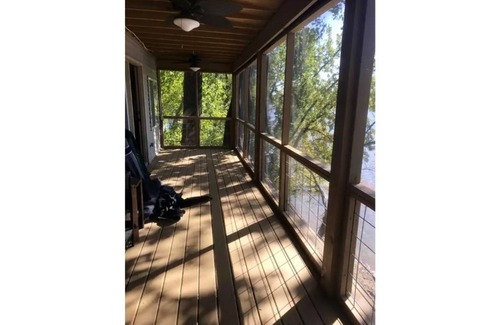 Prairie Du Chien House | Idyllic River Getaway with Family-Friendly Amenities