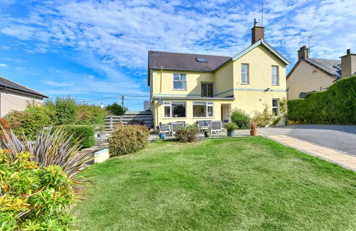 Abersoch House | Family-Friendly Retreat with Ocean Views in Abersoch