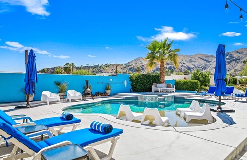 Araby Commons House | Impressive Villa in Palm Springs with Private Pool & Spa