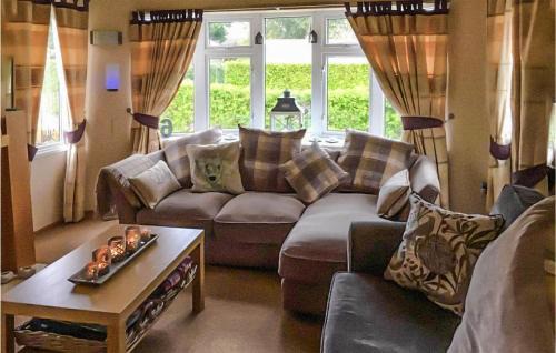 Tzummarum Other | Cozy Stacaravan in Tzummarum with Kitchen & Pet Friendly