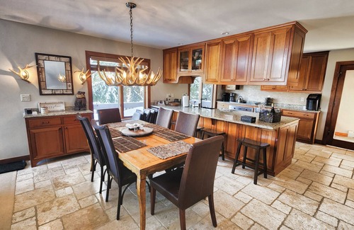 Stratton Mountain House | Premier Stratton Mtn. Townhome - Steps from Slopes & Village