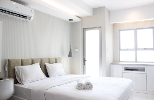 Cibaduyut Apartment | Scenic Studio at Mekarwangi Square with Pool Access