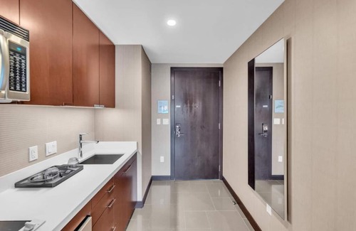 Las Vegas Strip Condo | Exceptional Suites at Vdara with Ocean View & Spa