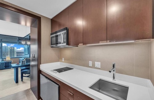 Las Vegas Strip Condo | Exceptional Suites at Vdara with Ocean View & Spa