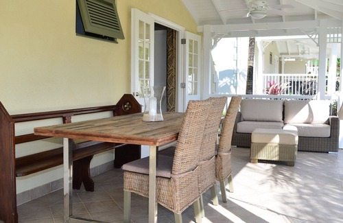 Mount Brevitor Villa | Relaxing Three Bedroom Retreat with Pool and Spa Access