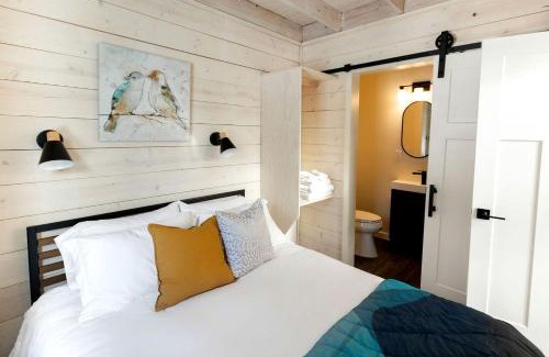 Chugiak House | Gorgeous Tiny Cabin Placed in a Privileged Area in Anchorage, Alaska