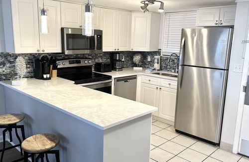 Destin Condo | Top Floor Penthouse with Ocean Views & Prime Location!