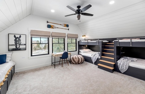 Markesan House | Beautiful Home Steps from Green Lake with Hot Tub & Pool