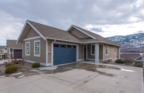Okanagan-Similkameen House | Stunning Oceanfront Retreat with Pool and Boat Slip