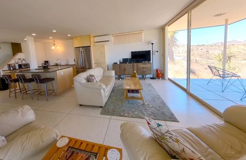 Joshua Tree Highlands House | Scenic Retreat with Hot Tub, Pet-Friendly & Ideal for Families